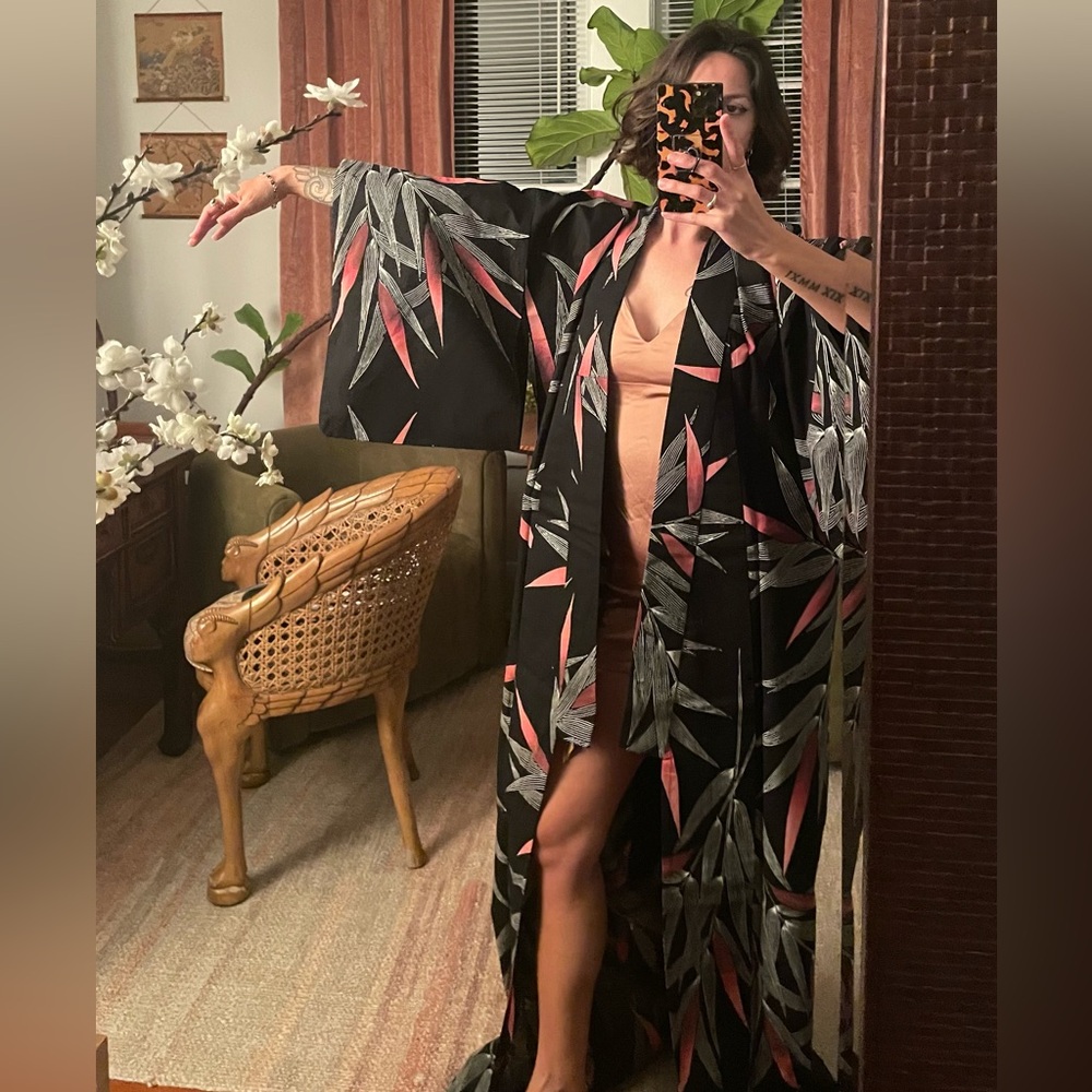 Antique silk kimono black with white pink palm leaves vines floral bird paradise